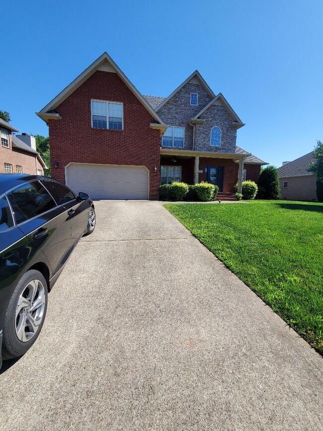Building Photo - Pet Friendly Four Bedroom In Adams!