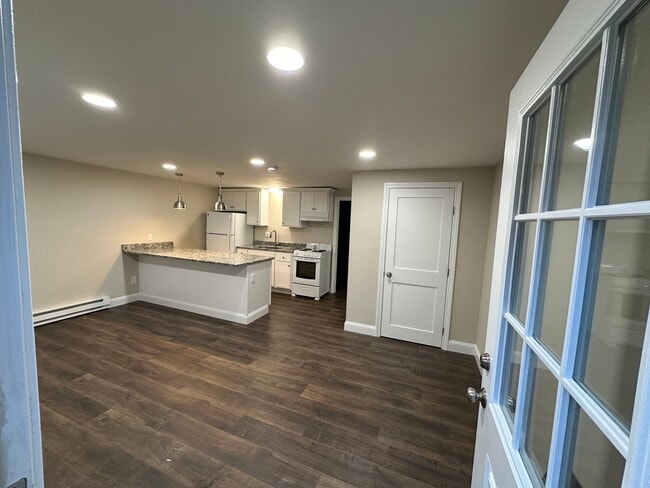 61 River Rd Unit 3