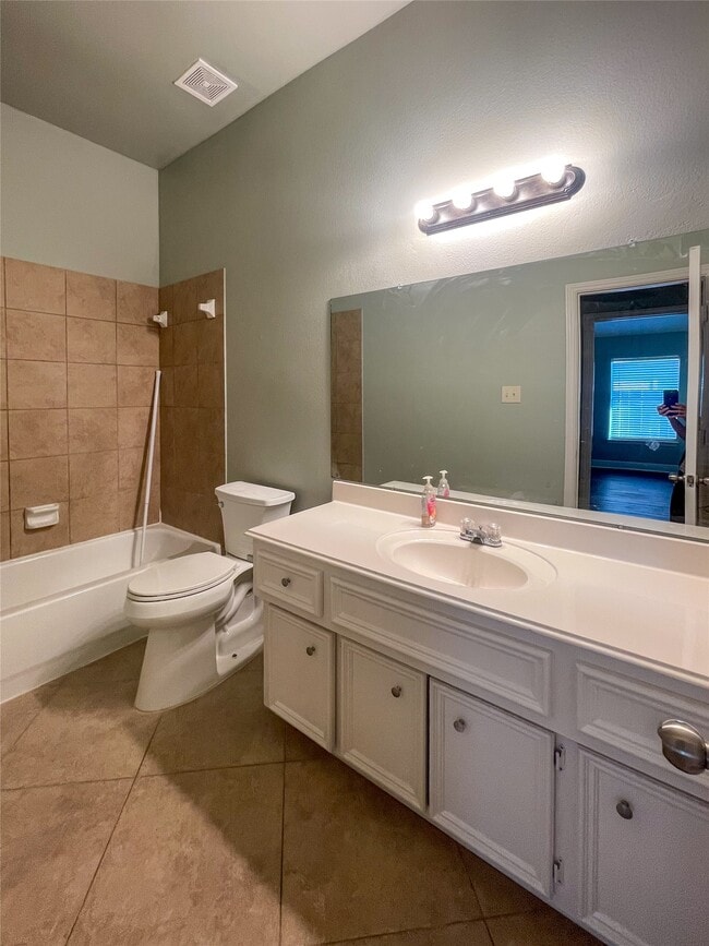 Photo - 854 Skyspring Ln