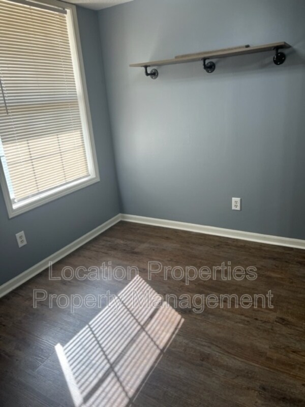 Photo - 2528 Crestline Ct