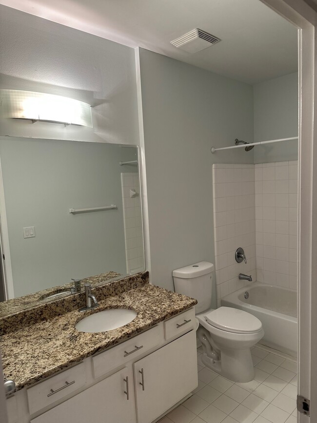 Building Photo - 821 Ralph McGill Blvd NE Unit 821 Ralph