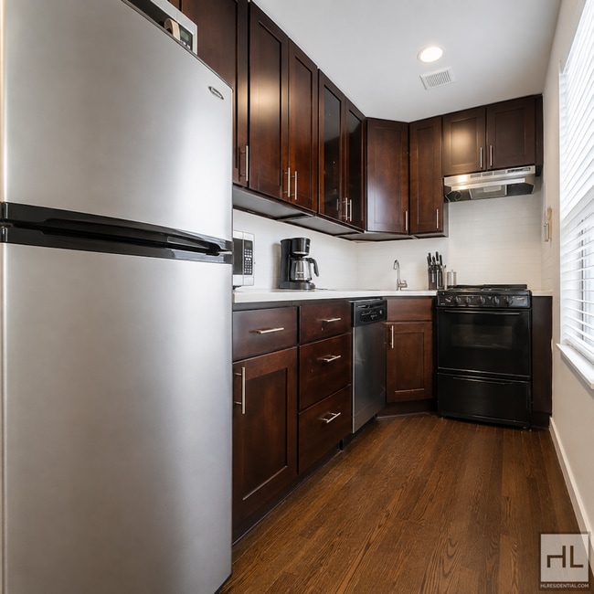 Photo - NOSTRAND AVENUE / Crown Heights / AVAIL SEPT 1st. Unidad 3R