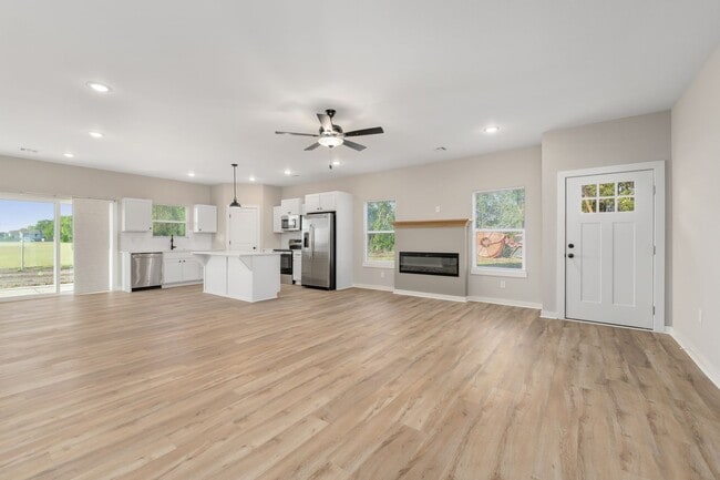 Photo - 2121 E Elk Rdg Ave