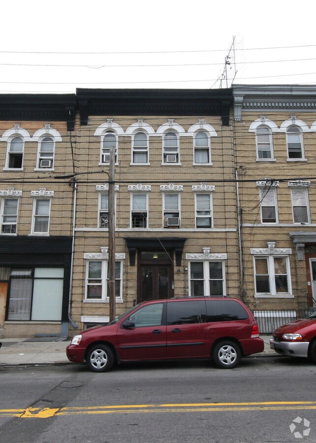 61 - 63 Wyckoff Avenue - 61-63 Wyckoff Ave Apartments
