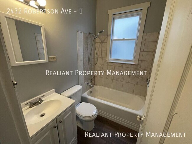 Photo - 2432 Robertson Ave Unit 1