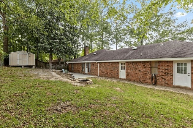 Photo - 62 Sharmont Dr
