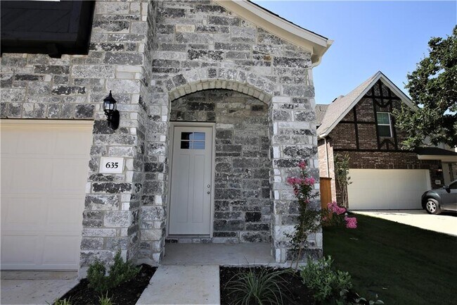 Photo - 635 Pheasant Hill Ln