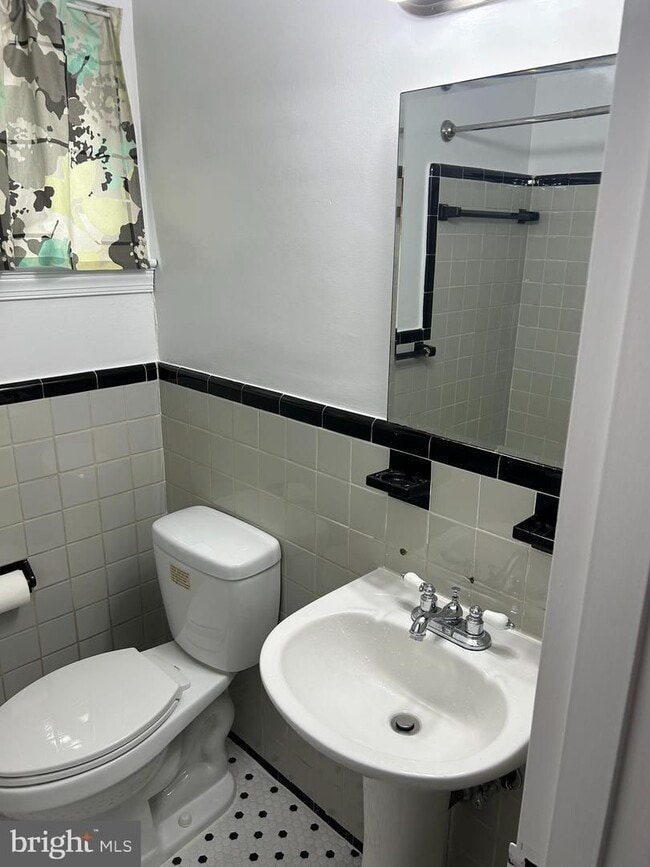 Photo - 3br Single Family In Bethesda