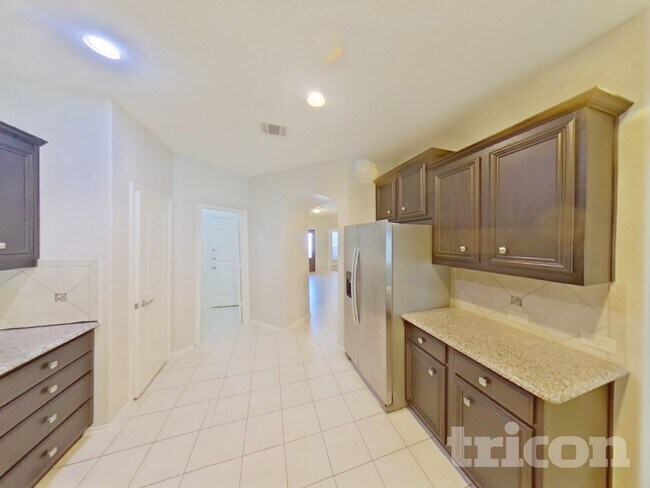 Photo - 3105 Oakcrest Dr