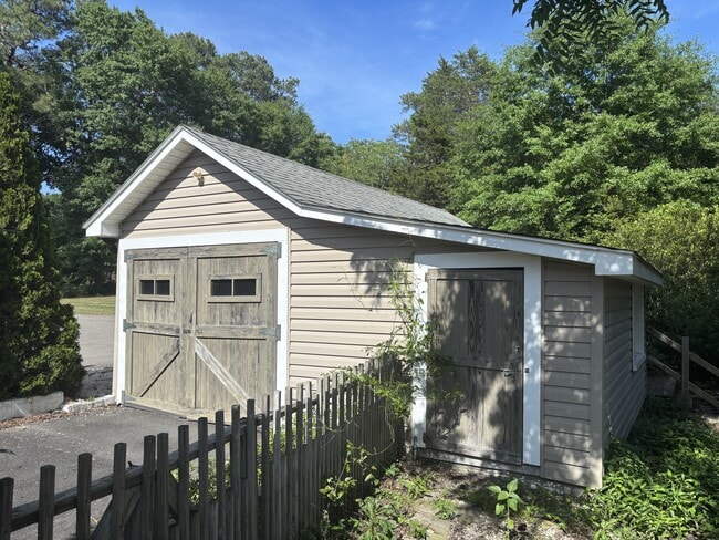 Photo - 613 S McNeill St