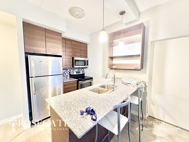 Photo - Waterloo 1-Bedroom | Parking Included | Internet Included Unit 1308