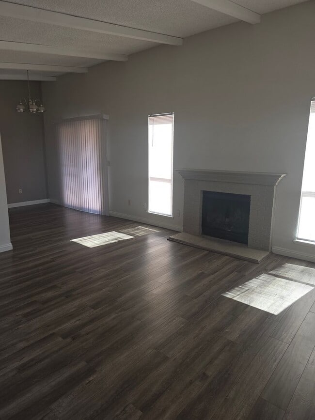 Photo - Beautiful CONDO 2 Bedroom- 2 Bath