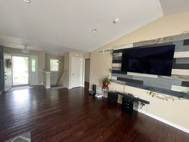 Photo - 230 S Legacy Way