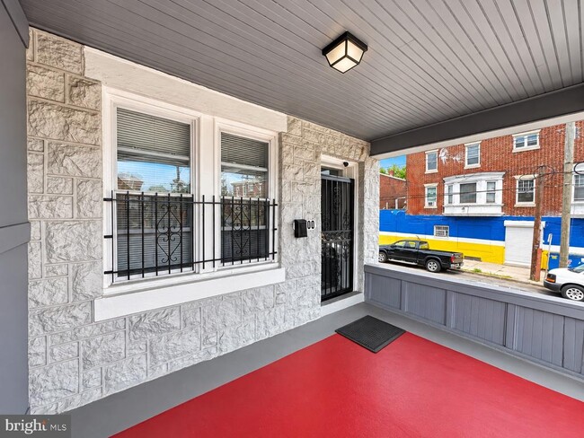 700 S 60th St