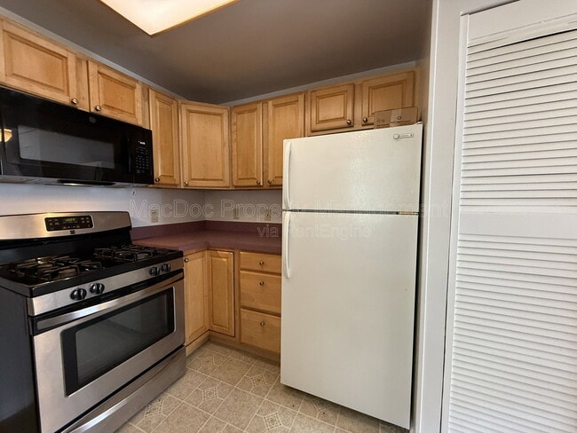 Photo - 1115 Winchester St Unit A K5
