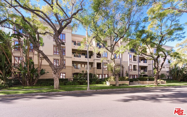Photo - 411 N Oakhurst Dr Unidad 305