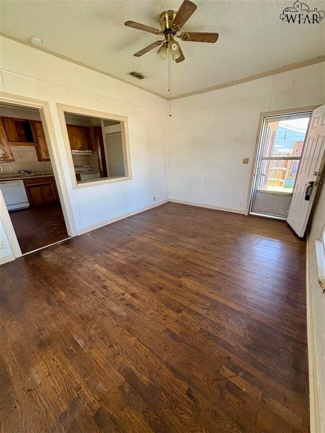 Photo - 3304 Garfield St