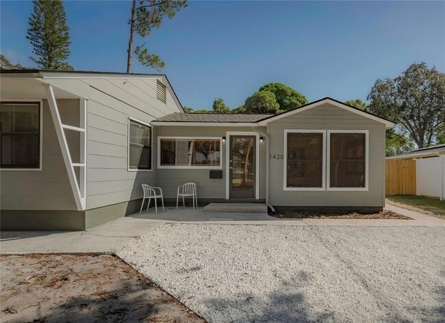 Photo - 1420 Alhambra Way S