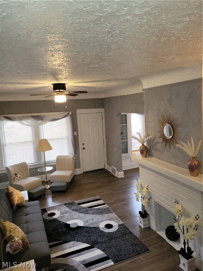 Photo - 4083 E 143rd St