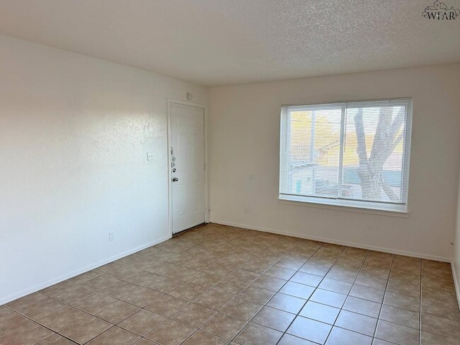 Photo - 1611 Bell St