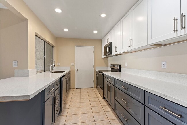 Photo - 247 Countryhaven Rd