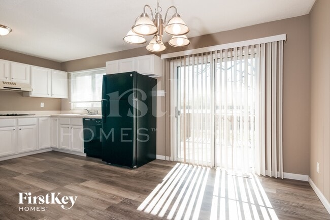 Photo - 9553 Winkler Dr