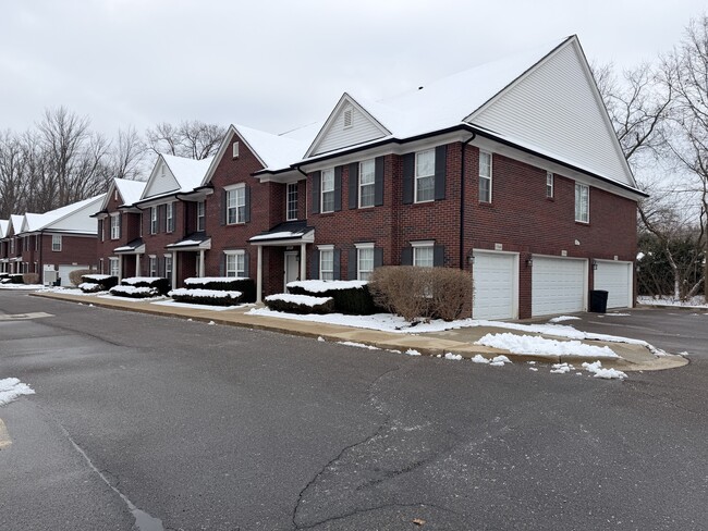 Photo - 53180 Manchester Ave