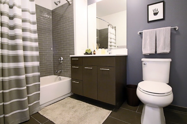 Photo - 625 N Wells St