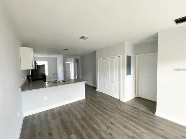 Photo - 11409 Poplin Ave