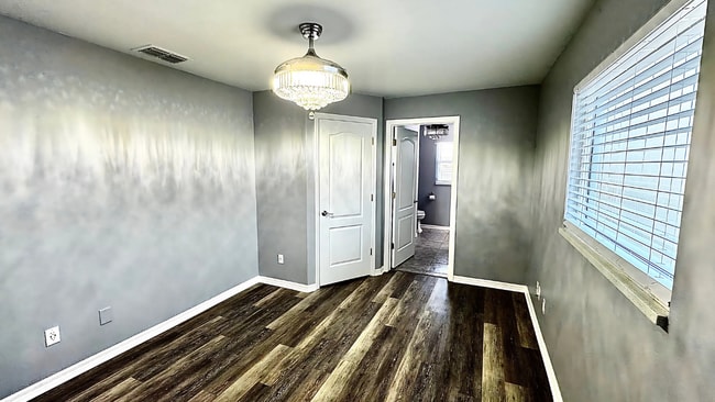 Photo - 544 SE 5th Ave