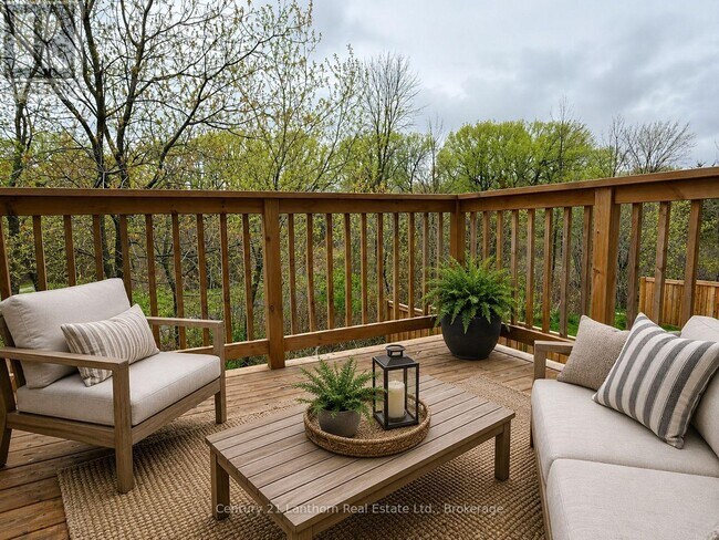Photo - 75 Markland Ave