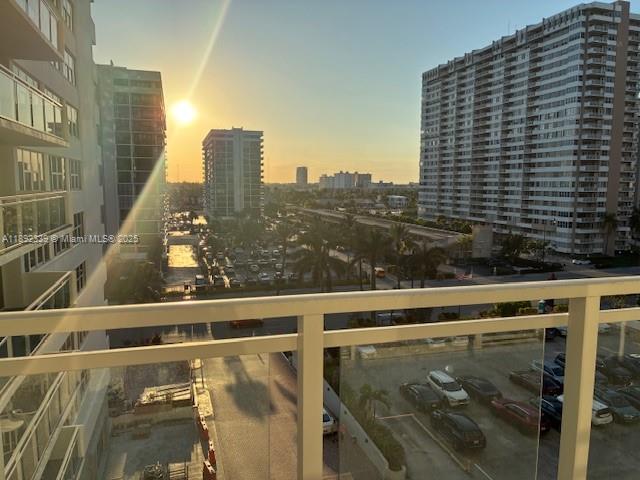 Building Photo - 2030 S Ocean Dr Unit 603