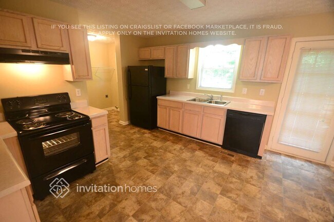 Photo - 407 Delane Dr