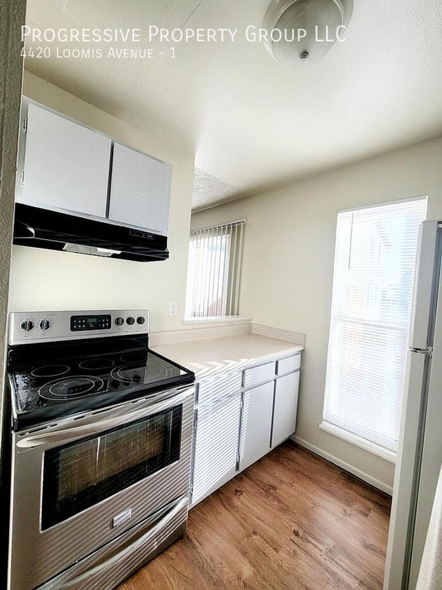Photo - 4420 Loomis Avenue-1