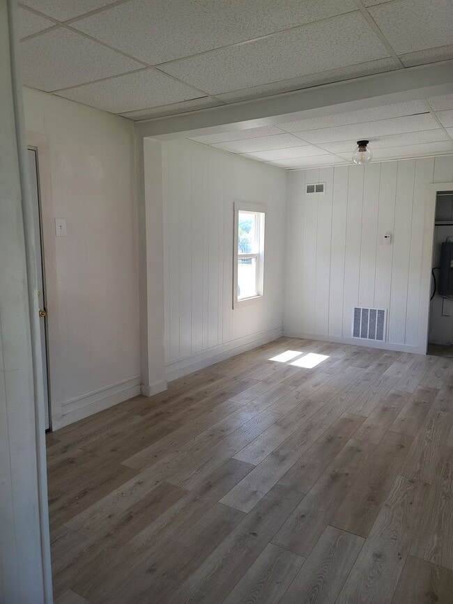 Photo - 210 W Union St Unit 1