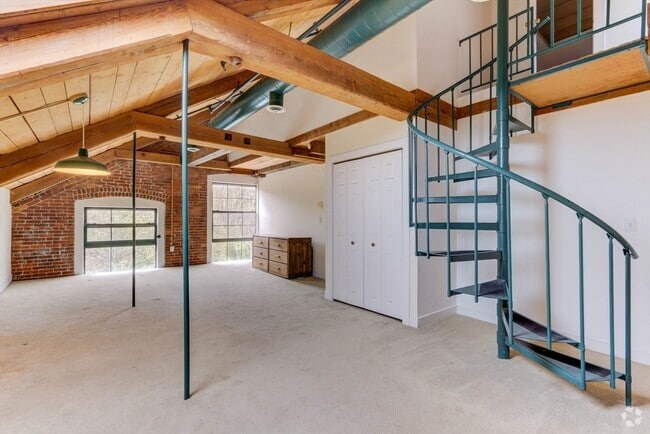 Building Photo - 14 Sanford St Unit 44 Rental