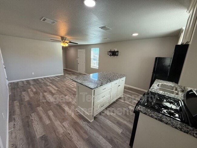 Photo - 101-2 Hill Ln