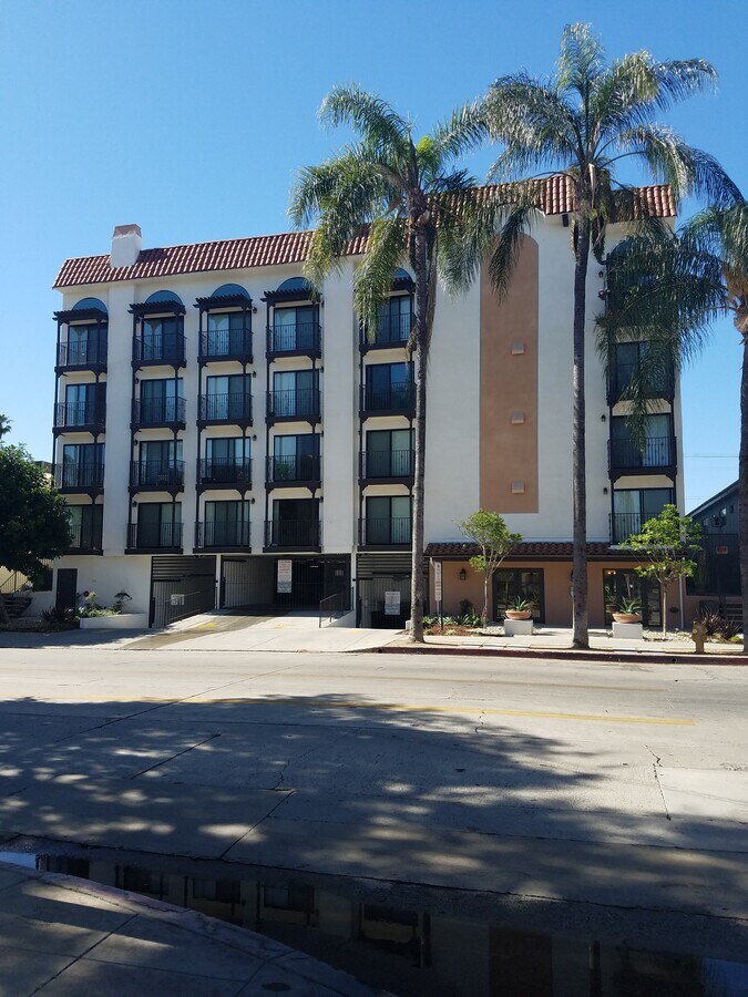 Photo - Camarillo Sunshine Apartments