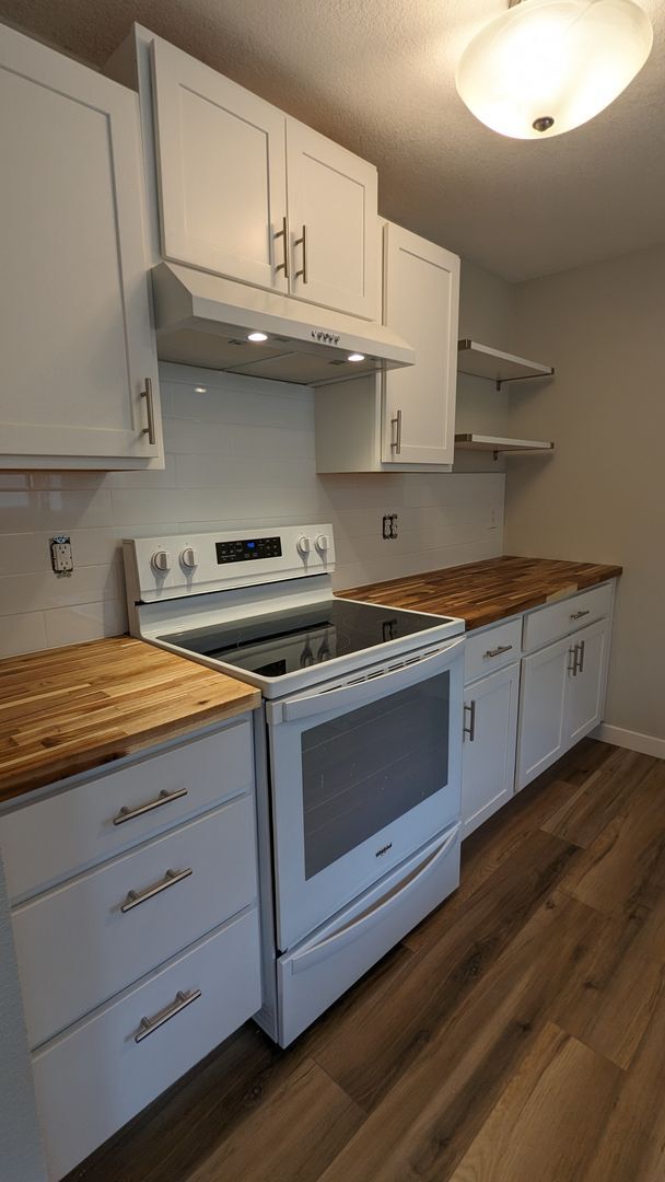 613/615 NW 9th Avenue - 613/615 NW 9th Avenue Apartment