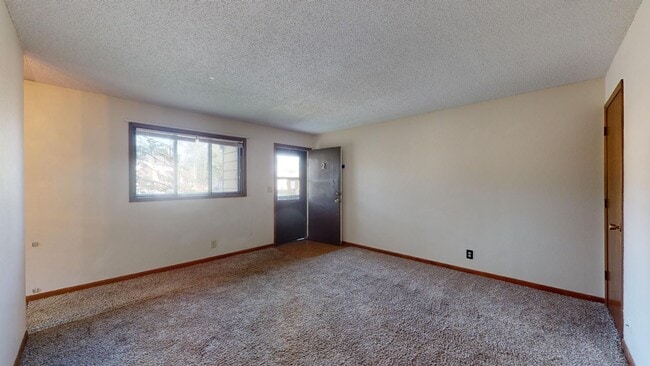 Photo - 4400 Castlewood Pl Unit 4