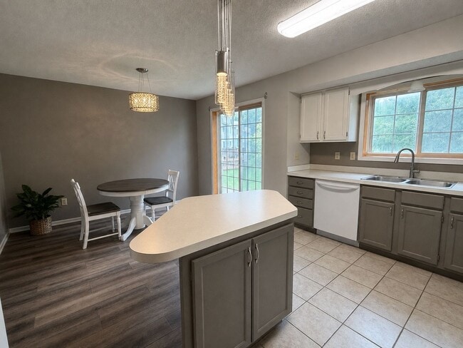 Photo - 9339 Turnberry Alcove