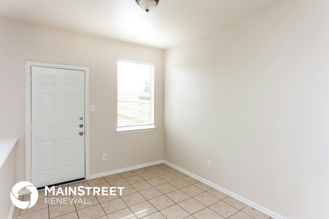 Photo - 532 Pinnacle Dr