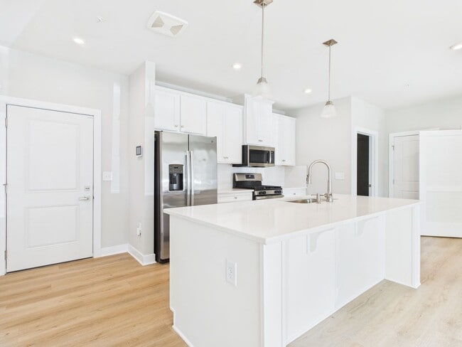 Photo - 6601 Citory Way Unit 101