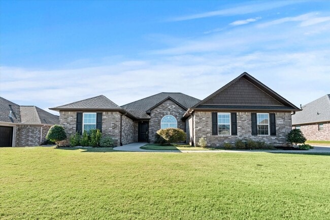 Photo - Immaculate 4 Bedroom Home Between Athens a...