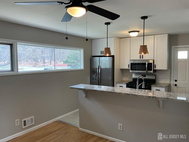 Photo - 3092 Bordentown Ave