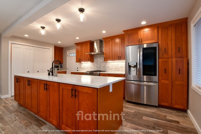 Photo - 8839 Densmore Ave N