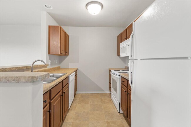 Photo - Ponds of Pewaukee Associates LLC