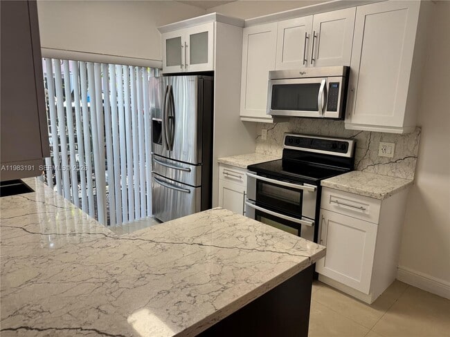 Photo - 8025 Lake Dr Unit 102