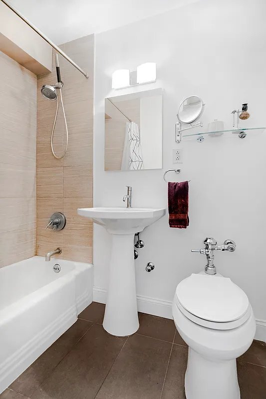 Photo - 333 E 34th St Unit 17A