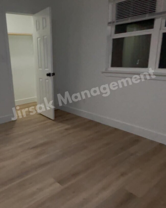 Photo - 125 13th St SE Unit 207
